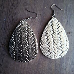 Thick Leather Like Silver Teardrop Earrings